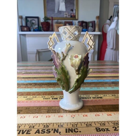 Thames Hand painted Ceramic Pottery Vase 7”Applied Cacti Floral Numbered 52/59 - Picture 1 of 10